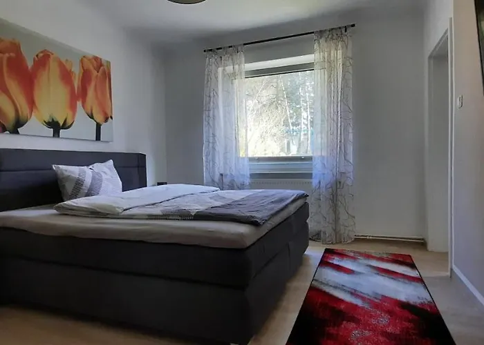 Im Gruenen/monteurzimmer * أورانينبورغ